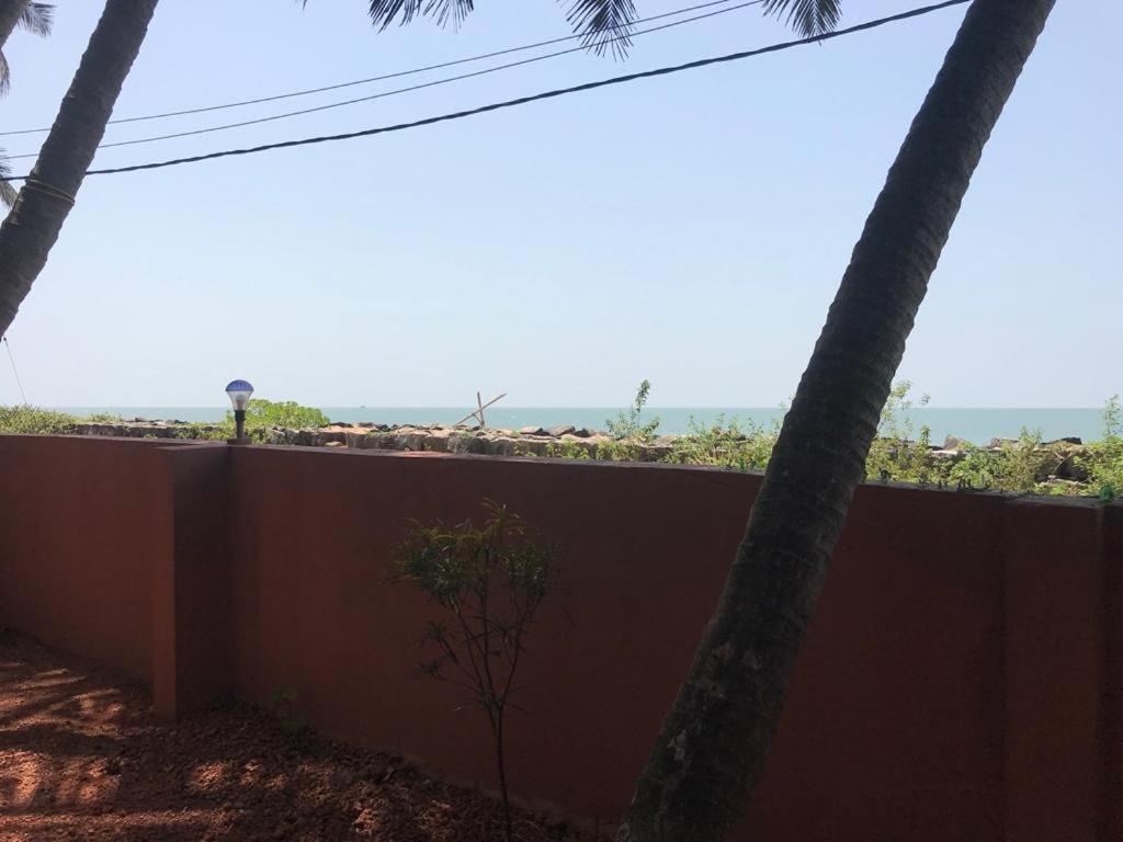 Kizhunna Rock Beach House Kannur Exterior foto